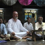 Gonga speaks to the assembly at Vadalur, Tamil Nadu, India