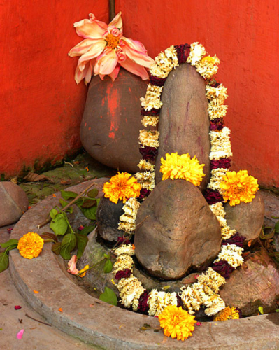 Shiva lingams at the Santosh Puri Ashram in Haridwar
