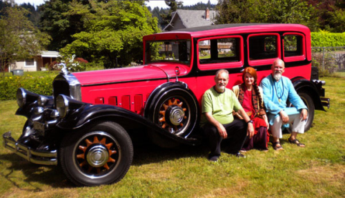 Rodney and Marina introduced us to their friend Gerry who has a 1939 Pierce Arrow. Whenever an Indian guru comes to Seattle Gerry offers to chauffer them around town.