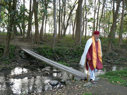 Ganga crossing the bridge returning to the Santosh Puri Ashram