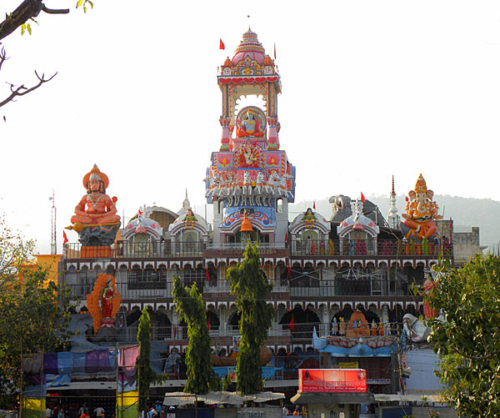 One of the many ashram temples in Haridwar