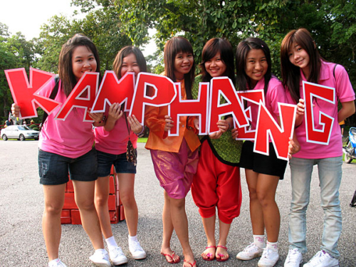 Young Thai girls