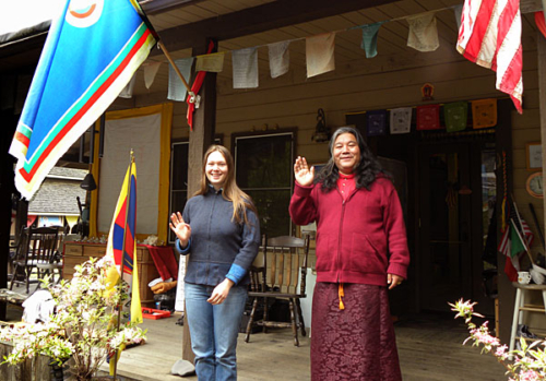 Khenpo Choga and Padma Wangmo waving goodbye