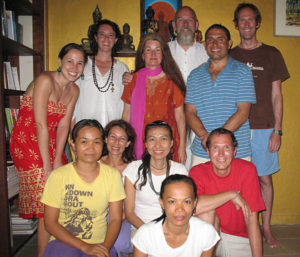Group photo at June's Cafe in Koh Samui