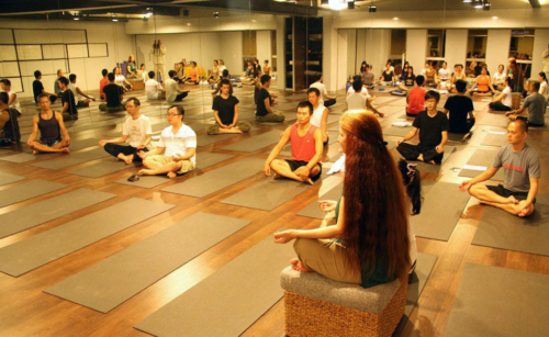 Tara teaching in Taipei, Taiwan