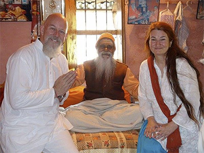 Ganga and Tara with Paramananda Puri Maharaj